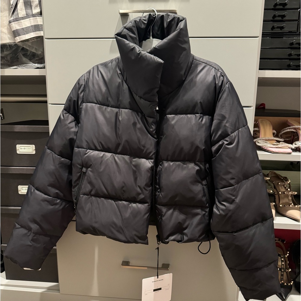 Alo yoga gold rush puffer xs